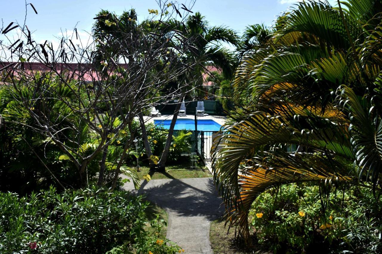 La Kallina Grand-Bourg  ภายนอก รูปภาพ